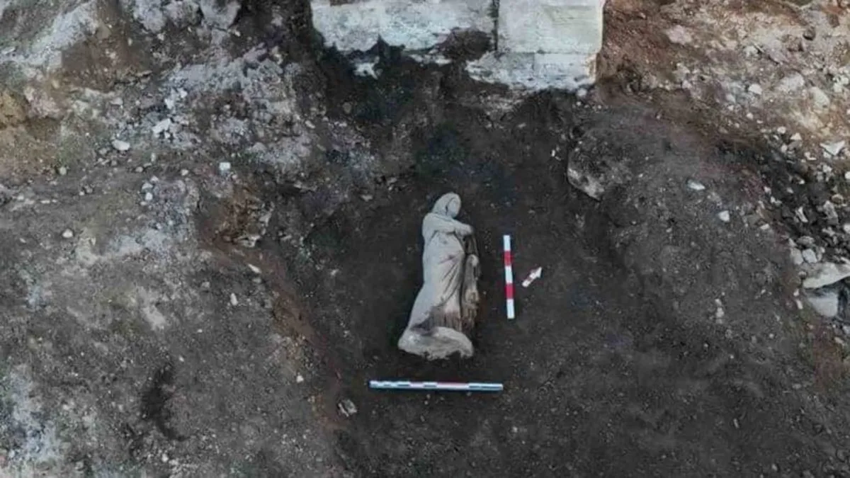 Perge Antik Kenti’nde heyecan verici keşif: 5 yeni heykel bulundu