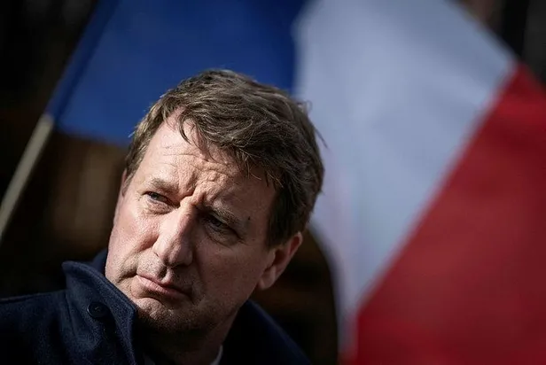 fransizlar-sandik-basina-gidiyor-yeni-cumhurbaskani-kim-olacak-iste-adaylar-1649532958176.jpeg Fransızlar sandık başına gidiyor! Yeni cumhurbaşkanı kim olacak? İşte adaylar-11