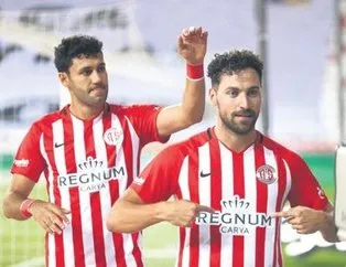 Antalya 3 puanı 3 golle kazandı