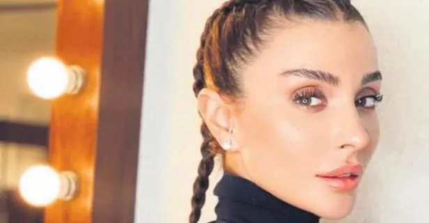 Güzel model Özge Ulusoy kendisini de ti’ye aldı