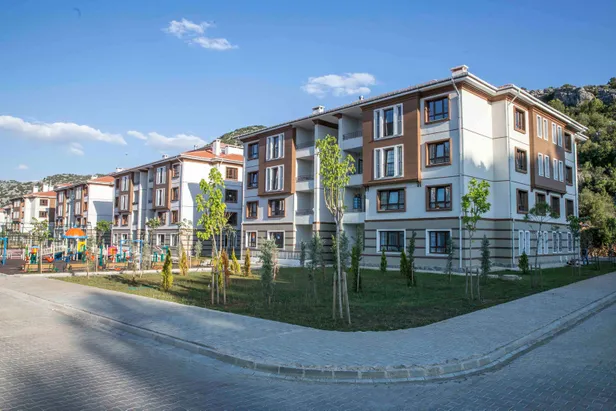 tokiden-22-ilde-cekilissiz-kurasiz-buyuk-firsat-konut-basvuru-sartlari-nelerdir-en-az-96-bin-lira-1575725684545.jpg TOKİ'den 22 ilde çekilişsiz kurasız büyük fırsat! Konut başvuru şartları nelerdir? En az 96 bin lira...-2