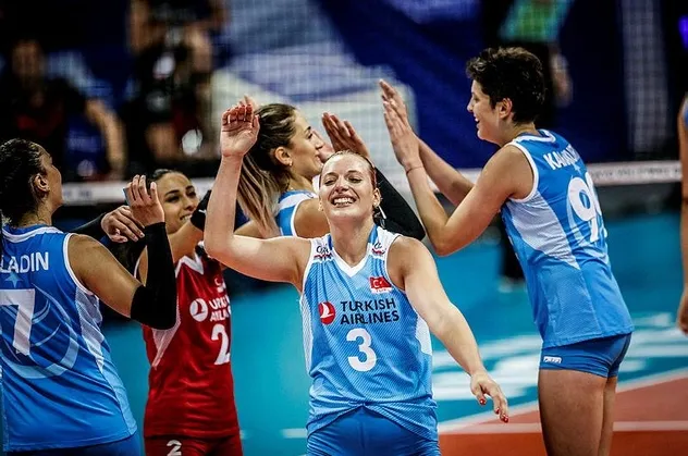 A Milli Kadın Voleybol Takımı elemelere galibiyetle başladı! Türkiye: 3 - Almanya: 1 (MS)