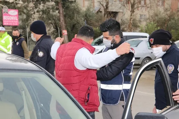 Düzensiz göç ve göçmen kaçakçılığına geçit yok! 9'u yabancı uyruklu 20 organizatör gözaltına alındı-3