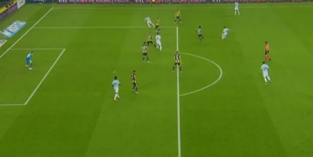 Fenerbahçe-Başakşehir maçında VAR sistemi bozuldu-1