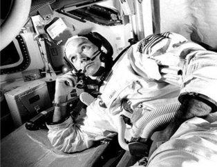 Apollo 11 ekibinin pilotu öldü!