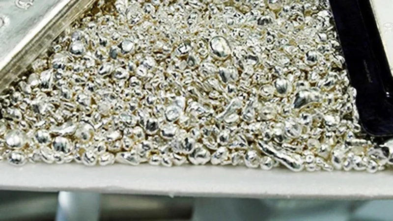 altindan-5-kat-degerli-eline-gecen-ihya-oluyor-dunyanin-en-pahali-metali-1709532953270.jpg Eline geçen ihya oluyor! Altından 5 kat daha değerli! Dünyanın en pahalı maddesi-6