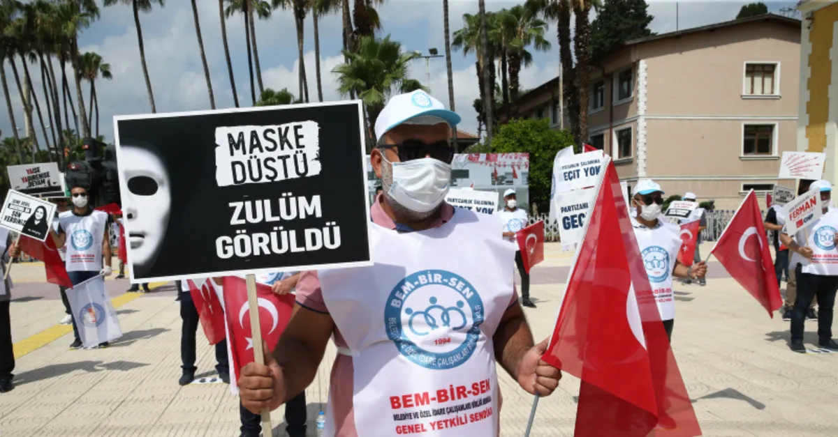Memur-Sen’den CHP’li belediyelerdeki işçi kıyımına protesto: Maske düştü zulüm görüldü!