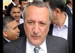 Ağar’a yakalama emri