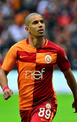 Rennes Sofiane Feghouli'nin peşinde