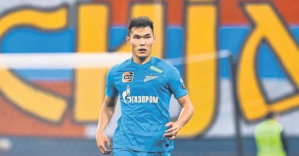 Trabzonspor defansa takviye yapacak! Fırtına'da hareketli saatler sürüyor: Nuraly Alip'e kanca takıldı