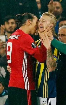 Ibrahimovic yine yaptı yapacağını!