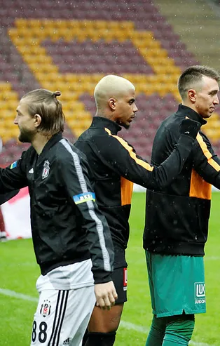 Galatasaray-Beşiktaş derbisinde görev yapan gazeteciler için flaş corona virüs talebi!