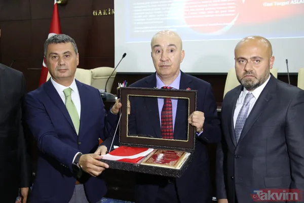 15 Temmuz gazisi dönemin TEM Daire Başkanı Turgut Aslan: "Devletimin emrindeyim, ancak ve ancak Allah'ın dediği olur" - 4