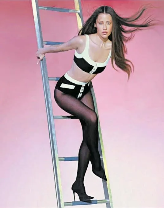 ceyda-duvenci-ile-bulent-sakrak-bosaniyor-mu-soylentiler-alevlendi-1673220106396.jpeg Ceyda Düvenci ile Bülent Şakrak boşanıyor mu? Söylentiler alevlendi-8