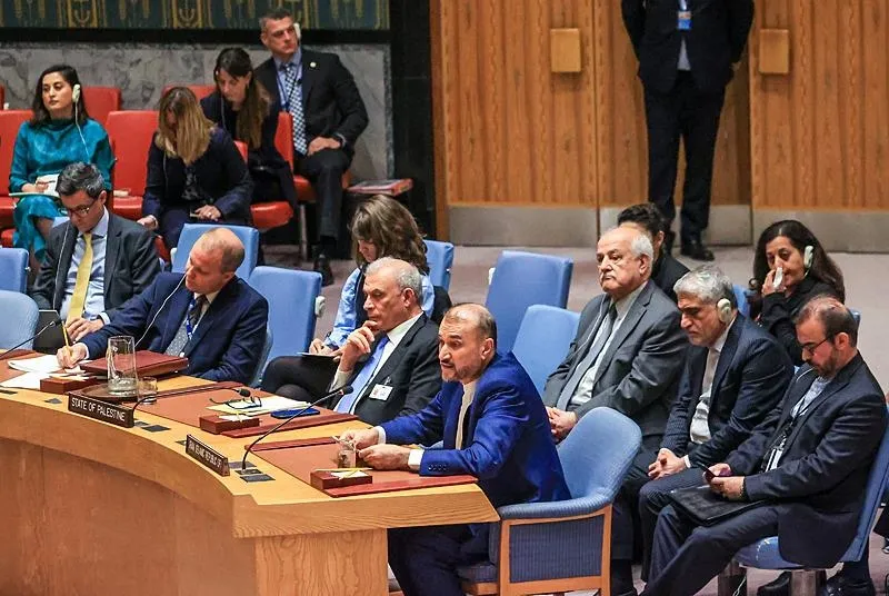 İran'dan İsrail'e bir tehdit daha! Listede iki şehir var | İsfahan saldırısıyla dalga geçtiler: "Çocuklarımızın oynadığı oyuncaklara benziyordu"-2