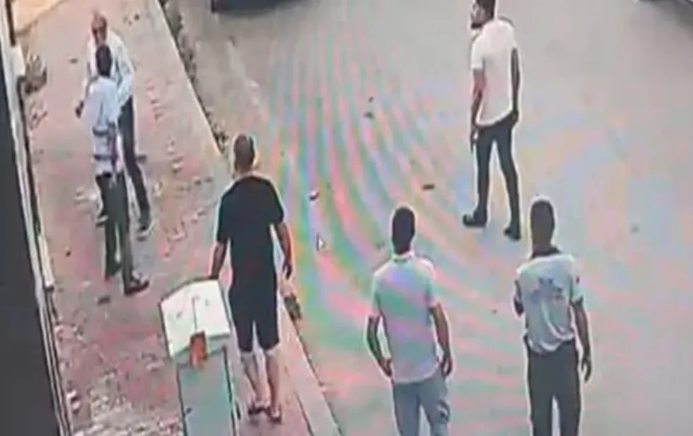 Yeni Partili Melih Meriç’e bıçaklı saldırı! Eski CHP’li Seydi Ahmet Keleş ve oğlu tutuklandı-12