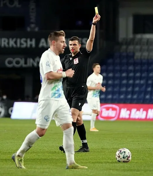 basaksehir-1-1-caykur-rizespor-mac-ozeti-1611425562076.jpg