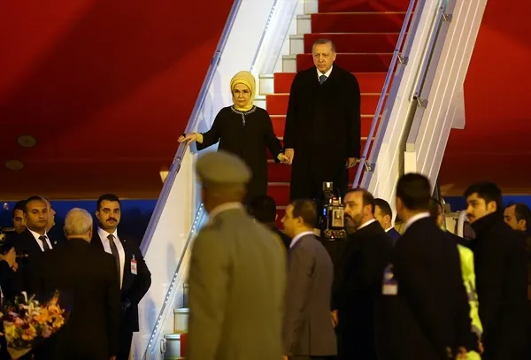 Cumhurbaşkanı Erdoğan'a görkemli karşılama-1