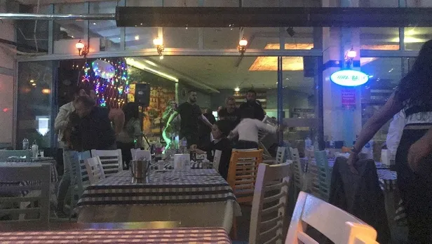 Son dakika: Bursa'da hesap kavgası: Ortalık savaş alanına döndü sosyal mesafe ve maske kuralı hiçe sayıldı-2