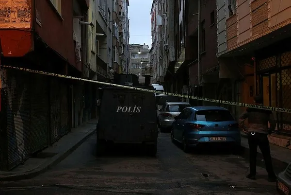 İstanbul Şişli'de akşam vakti korkunç olay! Maskeli saldırgan dehşet saçtı-3