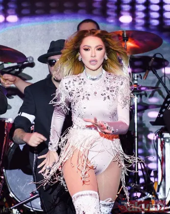 Hadise'nin sevgilisi Kaan Yıldırım mı? Instagram paylaşımındaki detay her şeyi ele verdi - 8