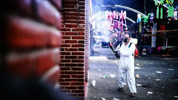 dunyayi-urkuten-gelisme-koronavirus-vaka-sayisi-21-gunde-sasirtici-sekilde-artti-1604862109629.jpeg Dünyayı ürküten gelişme! Koronavirüs vaka sayısı 21 günde şaşırtıcı şekilde arttı...-4