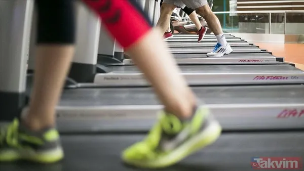Nasıl Yapılır? Bir Bacağınızı Öne, Diğerini Arkaya Alın. Dizleriniz 90 Derece Kırılacak Şekilde Aşağı İnin Ve Kalkın. Tekrar: Her Bacak İçin 10 Tekrar × 3 Set