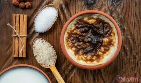 Ve Final! Sütlaç Karışımını Kısık Ateşte 10-15 Dakika Daha Pişirin. Kaymak Kıvamını Aldığını Gördüğünüzde Ocaktan Alın. Karışımı Kaselere Paylaştırın Ve...