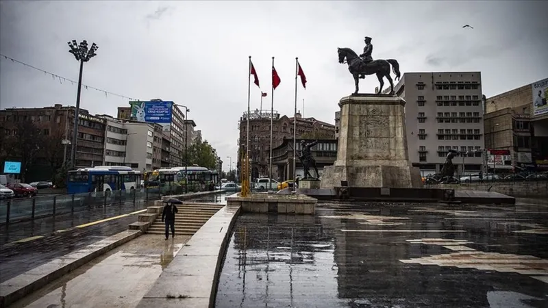 bayram-boyunca-araliksiz-yagacak-mgmden-45-ile-gok-gurultulu-saganak-yagis-uyarisi-1779527009519.jpg Bayram boyunca aralıksız yağacak: MGM’den 45 ile gök gürültülü sağanak yağış uyarısı-3