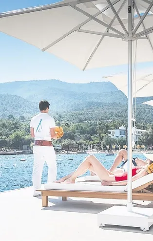 Bodrum’daki bir beach, adisyona şezlong parası da yazdı!