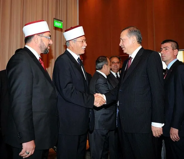Yunanistan'da namaza giden seçilmiş müftüye hapis cezası-1