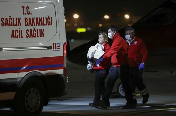 hastaligina-care-bulunamayan-yunus-bebek-tedavi-icin-hollandadan-turkiyeye-getirildi-1649462428539.jpeg Hastalığına çare bulunamayan Yunus bebek tedavi için Hollanda'dan Türkiye'ye getirildi-6