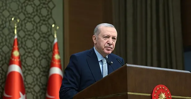 Başkan Erdoğan "sokak röportajı" uyarısı: Terör estiriyorlar! | 28 Şubat'ı hatırlattı: Manşetlerle çarpışa çarpışa geldik