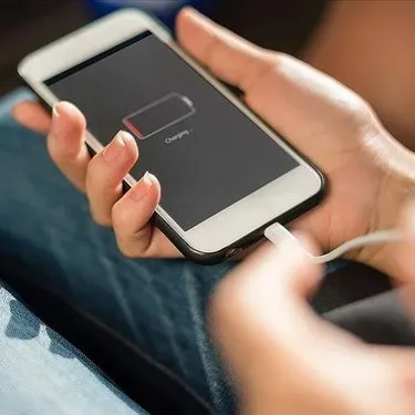 Cep telefonu ve tablet kullananlar dikkat: BTK’dan ortak şarj cihazı düzenlemesi! Farklı tip şarjlar tarihe karışıyor
