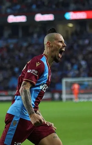 Trabzonspor Slovak yıldızın maçın başında attığı harika golle evinde Sivasspor engelini geçti