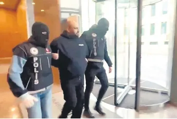 Interpol kırmızı bültenle aranıyordu! İçişleri Bakanı Ali Yerlikaya uyuşturucu madde karteline göz açtırmadı: Rawi Ali yakalandı