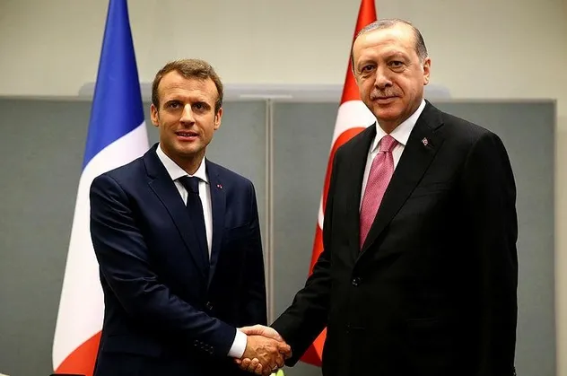 Başkan Erdoğan Macron ile görüştü