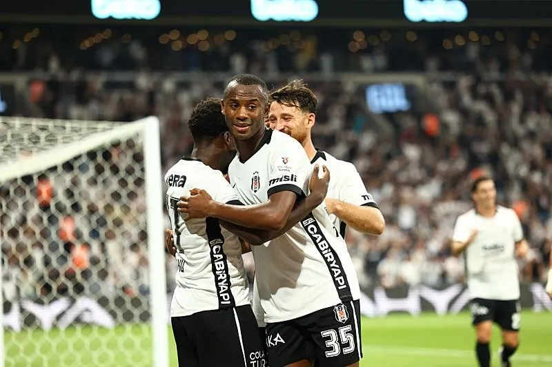 1788242478941.jpeg Spor yazarları Beşiktaş - Çorum FK maçını değerlendirdi: "Gagasını bilemiş"-5