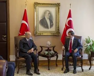Bahçeli’den Davutoğlu’na jest