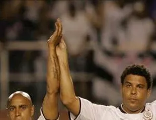 Roberto Carlos Sakatlandı