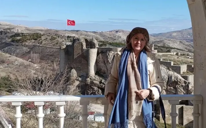 unlu-profesor-esine-dava-acti-1779831461599.jpeg Ünlü profesör eşine dava açtı-3