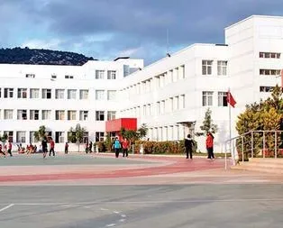 Paralelci okulda şantaj skandalı