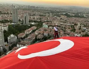Atakule’de dev Türk bayraklı şölen