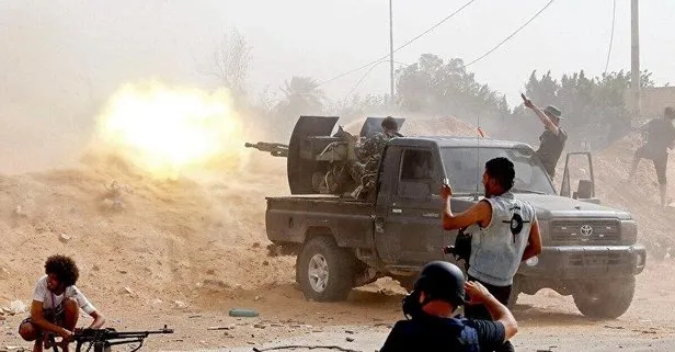 Libya karıştı: Bingazi’nin bazı semtlerinde silahlı çatışmalar yaşanıyor