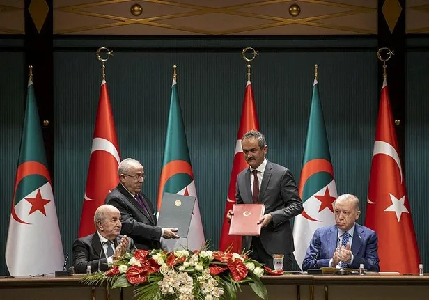 natoya-uyelik-basvurusu-yapan-isvec-ve-finlandiyaya-baskan-erdogandan-sert-cikis-yorulmasinlar-1652740252112.jpeg NATO'ya üyelik başvurusu yapan İsveç ve Finlandiya'ya Başkan Erdoğan'dan sert çıkış: Yorulmasınlar!-3