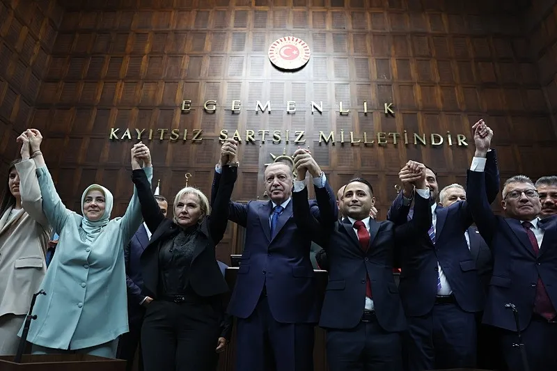 chpden-istifa-eden-istanbul-milletvekili-nimet-ozdemir-ak-partiye-katildi-1782297857759.jpeg CHP’den istifa eden İstanbul Milletvekili Nimet Özdemir AK Parti'ye katıldı-3