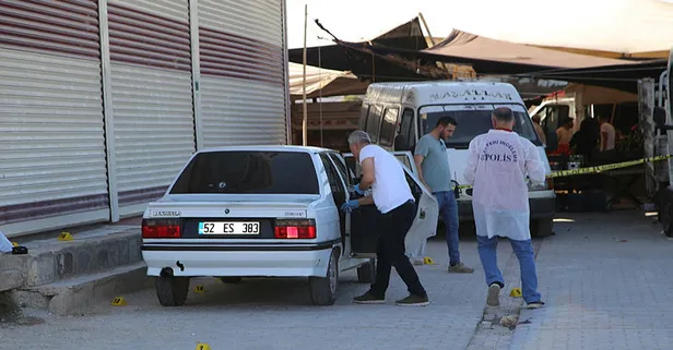 Şanlıurfa’da pazar yerinde otomobili taradılar: 1 ölü