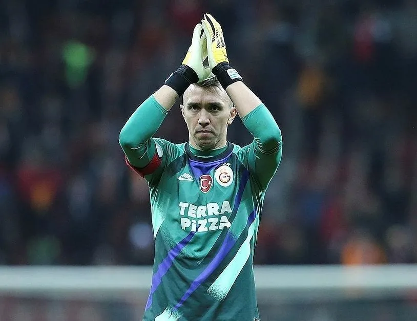Galatasaray’ın kalesi Muslera’sız yerle bir!