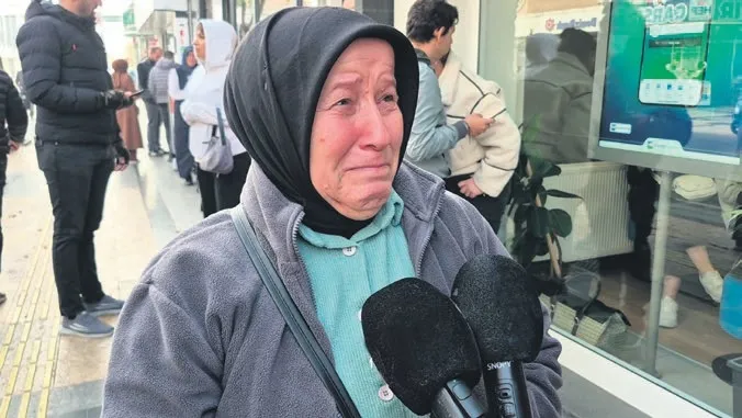 500 bin konuta büyük ilgi: Ev heyecanıyla gözyaşlarına boğuldu-2
