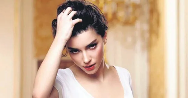 Aşktan yana yüzü gülmeyen Merve Boluğur YouTube kanalında ‘ilişki tavsiyesi’ verdi! "İşimiz Merve’ye kaldıysa yandık!"